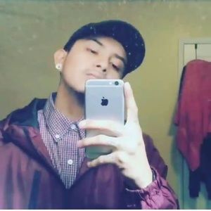 Meet your Posher, Lazaro